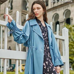 巧搭妙配，点燃消费欲 品牌折扣女装店导购的搭配艺术